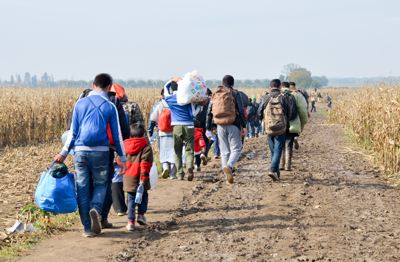 Migrant families on the road